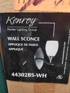 lot 94 image: Wall sconce
