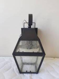 lot 119 image: Wall mounted light fixture