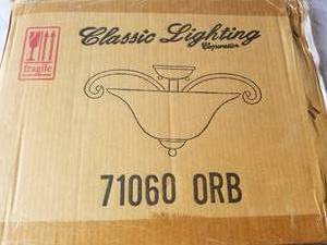 lot 124 image: Wall mounted light fixture