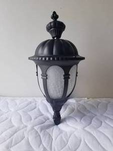 lot 129 image: Wall mounted light fixture