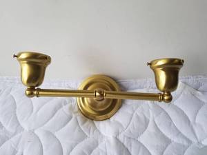lot 152 image: Wall mounted light fixture