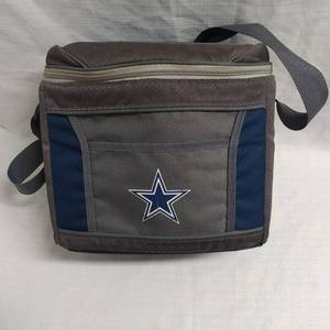 lot 12 image: Dallas Cowboys Lunch Bag