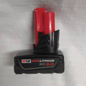 lot 14 image: Milwaukee M12 RedLithium 3 AH Battery