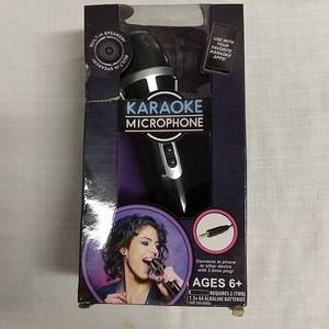 lot 25 image: Karaoke Microphone Use With Apps