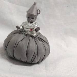 lot 26 image: Wizard Of OZ Collectable