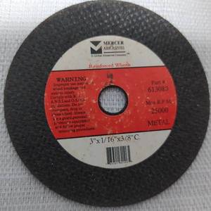 lot 67 image: Mercer Abrasives qty 20  3x116 x 38 C Reinforced Cutoff Wheel