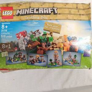 lot 89 image: Lego Minecraft Legos