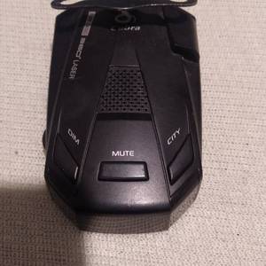 lot 102 image: Cobra radar detector.ESR-755