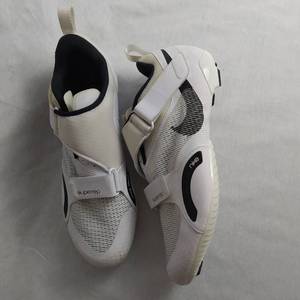 lot 230 image: NIKE SUPERREP TRAINING SHOES SIZE 12