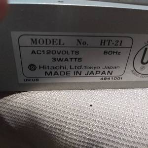 lot 123C image: HITACHI HT-21 Turntable