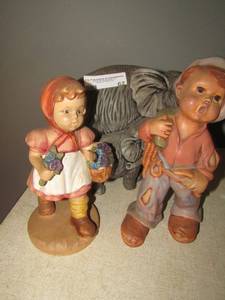 lot 62 image: 9boy and girl figurines    mother & baby elephant