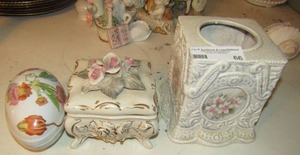 lot 66 image: porcelain tissue box  small crack covered rose dish Boss 1677 Tuscany Egg cracked on the bottom