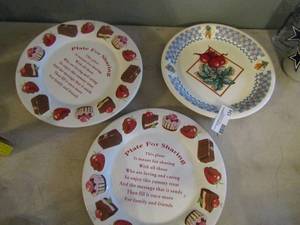 lot 134 image: 4 decor plates