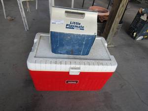 lot 113 image: Little mate lunch chest  and thermo ice chest