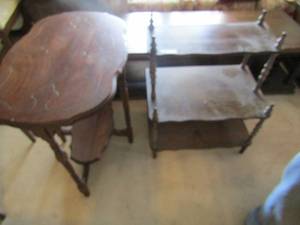 lot 153 image: Side Table cross leg 26x29x20 and 3 tier wall table book shelf 28x25x16