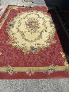 lot 220 image: Cameo rose burgery area rug Grand legacy 129x87