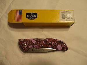 lot 31 image: BUCK  USA  CAT. #0285-1 Bantam BLW Folding  Lock Blade Pocket Knife W Belt Clip