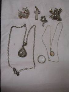 lot 160 image: Mixed LOT of .925 Sterling Silver Jewelry