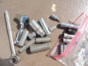 lot 52 image: 38 RACHETS & sockets