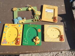 lot 74 image: 5 plastic frames