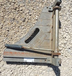 lot 25 image: Crain Cutter Co. Model A Vinyl Floor Tile Cutter Heavy Duty, 12