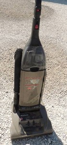 lot 38 image: Wind tunnel self propel vacume