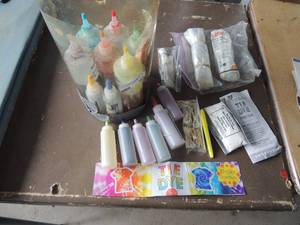 lot 101 image: Tie Dye kit