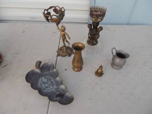 lot 144 image: Pewter- small pitcher, small brass decor, candlestick holders urn and grape tray