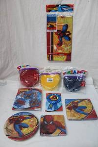 lot 92 image: Spiderman Party Pack, see pictures