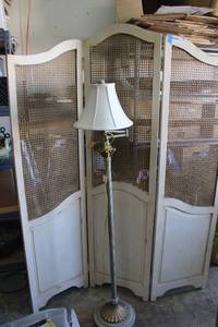 lot 120 image: 3-Part Foldable Room Divider with Cane Style Screen and Floor Lamp