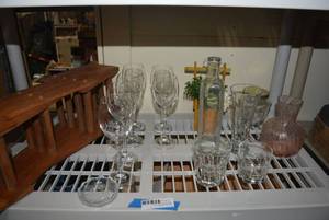 lot 171 image: Wine Glass Set, Wooden Accordion Style Wine Holder, and Misc. Glassware