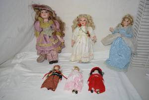 lot 180 image: Porcelain Doll Collection - Beautiful Details, Please Preview