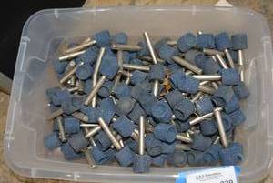 lot 229 image: 38 x 3 Shaft Blue Medium Grinding Stones