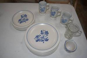 lot 196 image: Pfaltzgraff Dinner Plates, Salad Plates, and Mugs