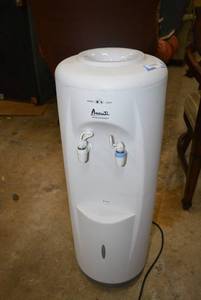 lot 219 image: Avanti Water Cooler Dispenser