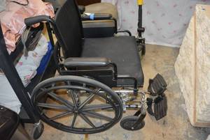 lot 34 image: Invacare 9000SL Wheelchair