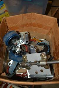 lot 279 image: Hardware Casters, Hinge