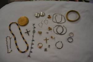 lot 345 image: Fashion Jewelry Lot Includes Statement Cocktail Ring and Vintage Swiss Made Compact