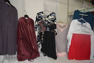 lot 316 image: Womens Pants and Tops Mostly Lane Bryant Size 22-24