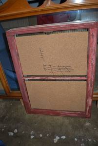 lot 322 image: Cork Board Made from Rustic Window Frame