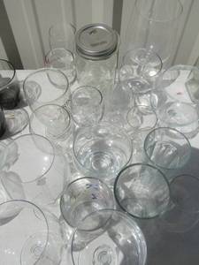 lot 69 image: Champagne and wine glass lot