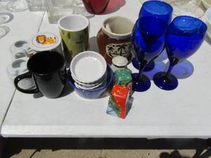 lot 71 image: 4 white coasters, Mexican S&P , Brown palm tree snug mug and other mugs