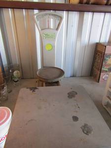 lot 98 image: Franklin electric Exact weight  scale 25 lbs. capacity