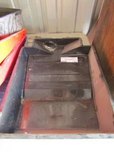 lot 112 image: 4 paint roller pans NEW & used