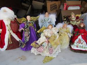 lot 43 image: 12 assorted Santa and angel dolls