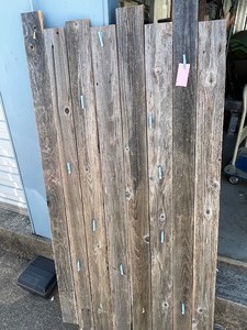 lot 165 image: PICKET FENCE WALL MESSAGE BOARD has SMALL CLOTHES PINS  27 X 68