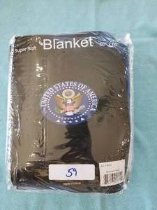 lot 59 image: Super Soft Blanket - United States of America - New in package