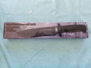 lot 86 image: Sportsman-Hunting Knife - 440 S. Steel black blade with sheath - new in box