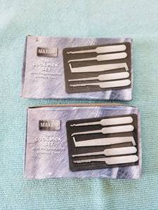 lot 146 image: Selection of 2 lock pick sets - new in box