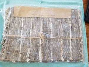 lot 176 image: Set of 4 placemats - 13 by 19 - new in package